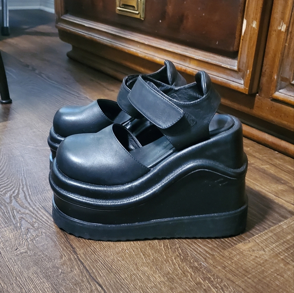 SOLD - UNIF Wave Platforms